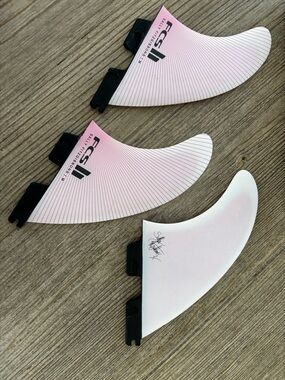 II Pink Surfboard Fins - Set of 3